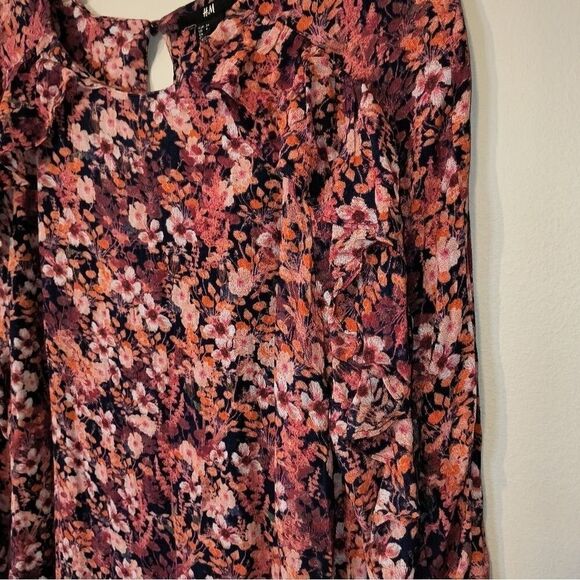 H&M Floral Print Ruffle Sleeve Dress - Picture 6 of 6